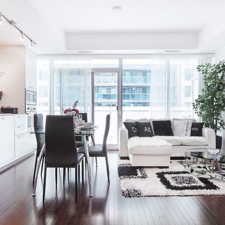 Royal Stays Condominiums - Upscale Downtown Suites Toronto Zewnętrze zdjęcie