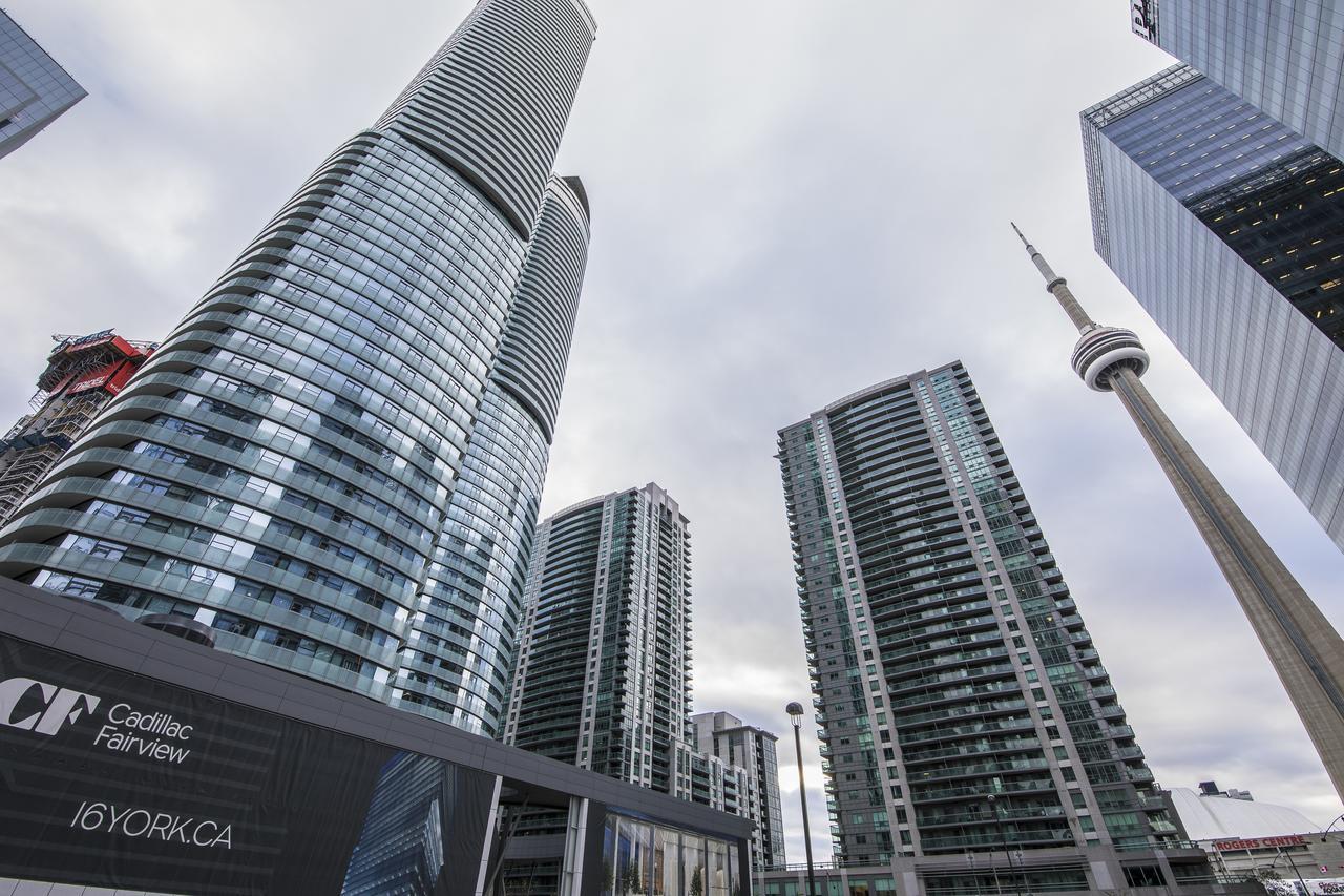 Royal Stays Condominiums - Upscale Downtown Suites Toronto Zewnętrze zdjęcie