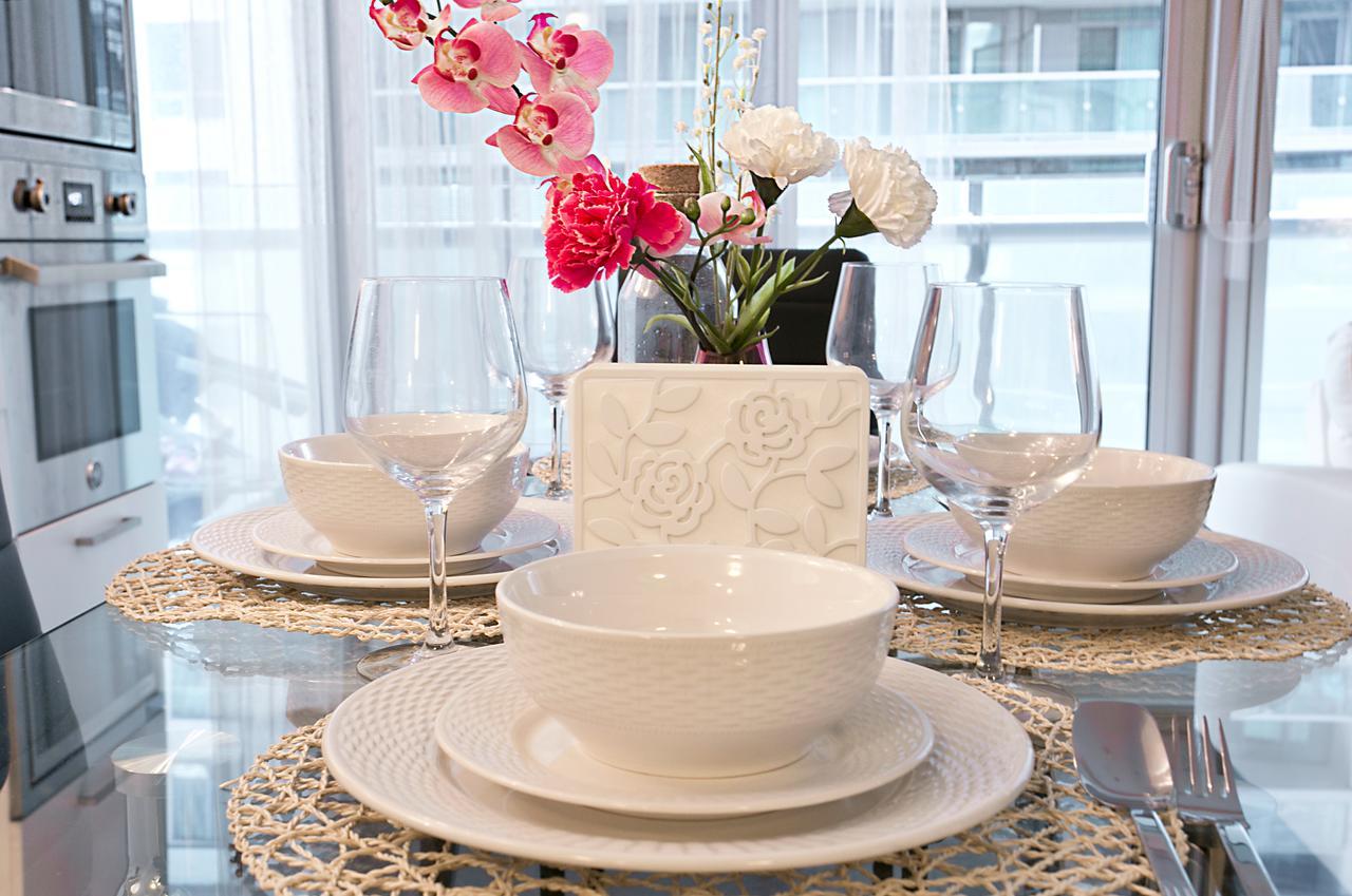 Royal Stays Condominiums - Upscale Downtown Suites Toronto Zewnętrze zdjęcie