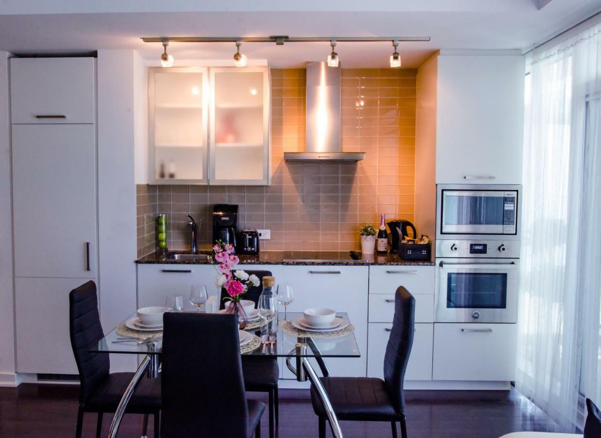 Royal Stays Condominiums - Upscale Downtown Suites Toronto Zewnętrze zdjęcie
