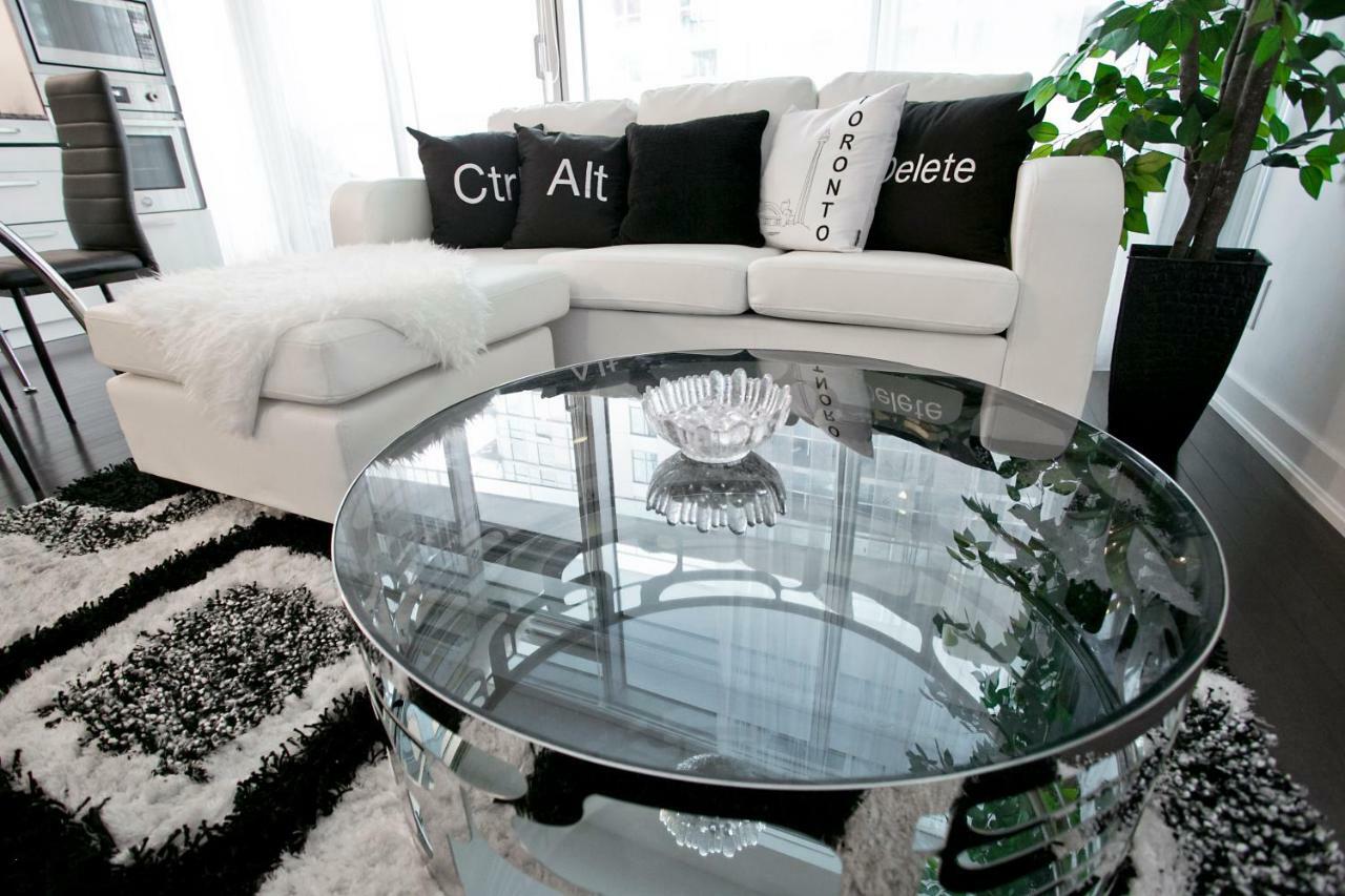 Royal Stays Condominiums - Upscale Downtown Suites Toronto Zewnętrze zdjęcie